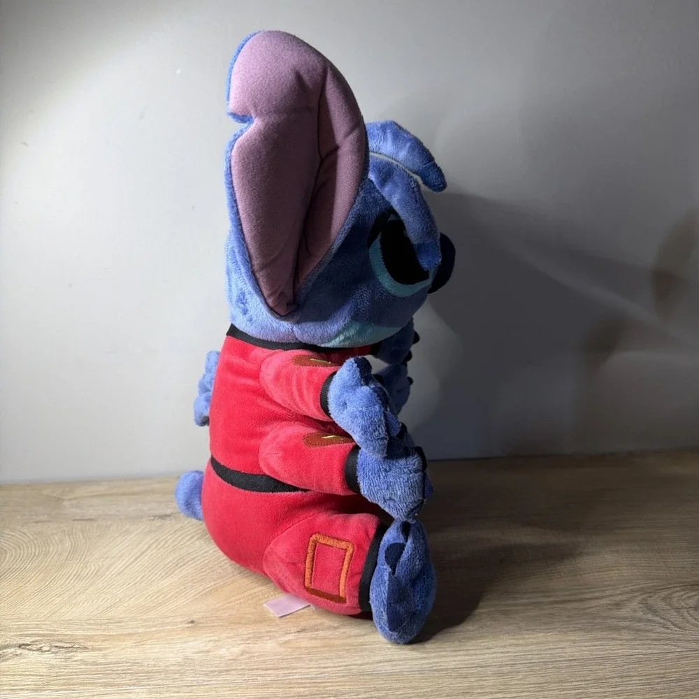 Stitch Plush Red Spacesuit Disney Store 15